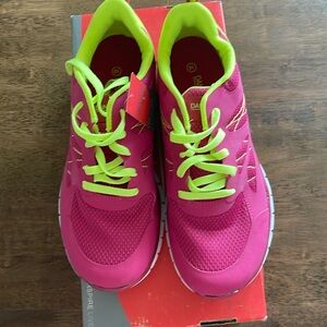 NWT. Danskin. Size 9.5